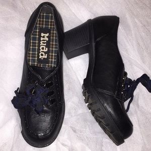 Chunky black shoes size 8